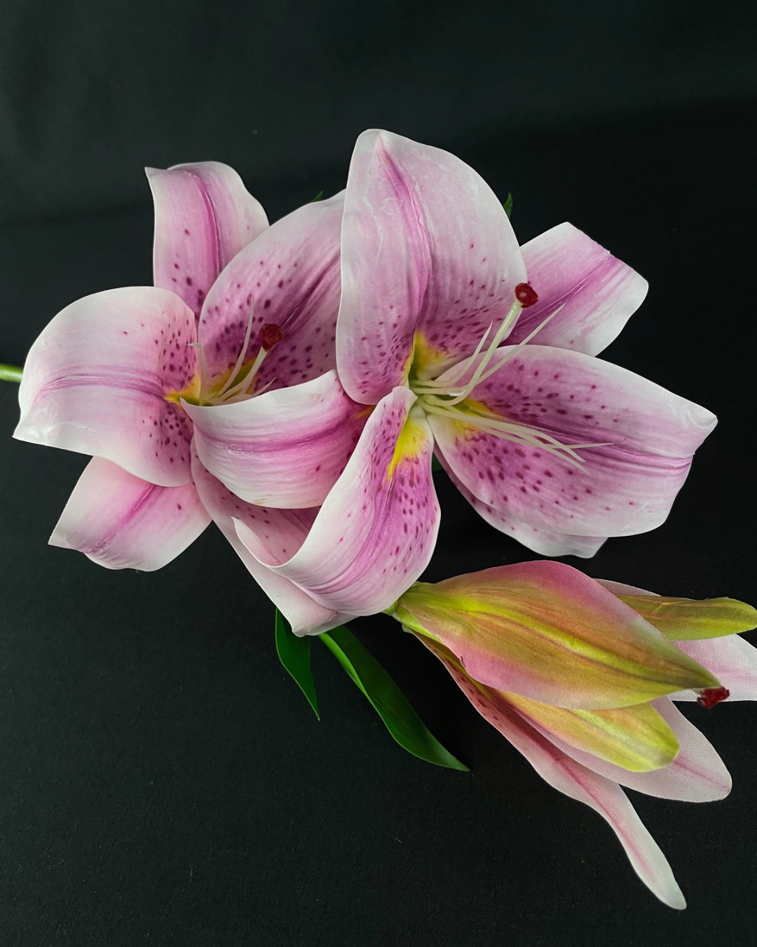 Silk Asiatic Lily Stem